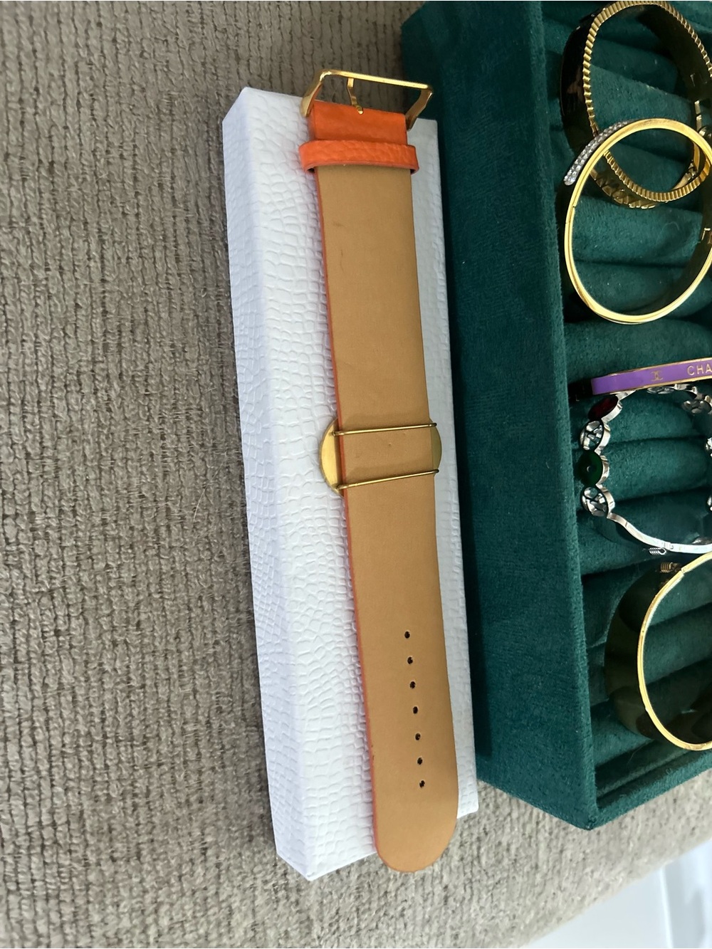 Orange Leather -Like Bracelet with Gold Medallion - Picture 4 of 5